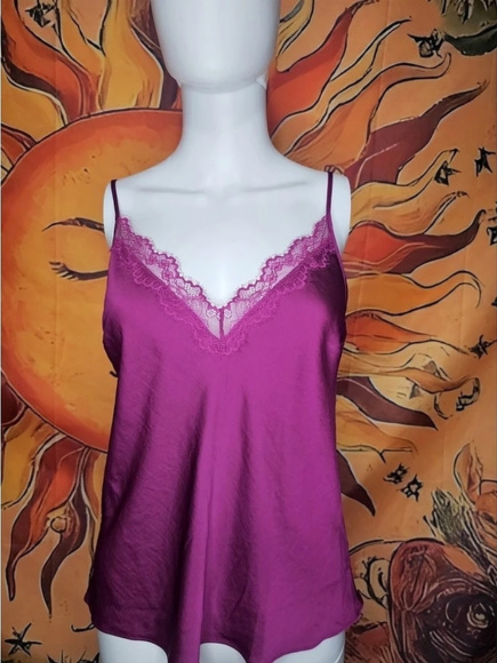 Victoria's Secret Lace Trim Camisole in Pink Size Medium Like New
